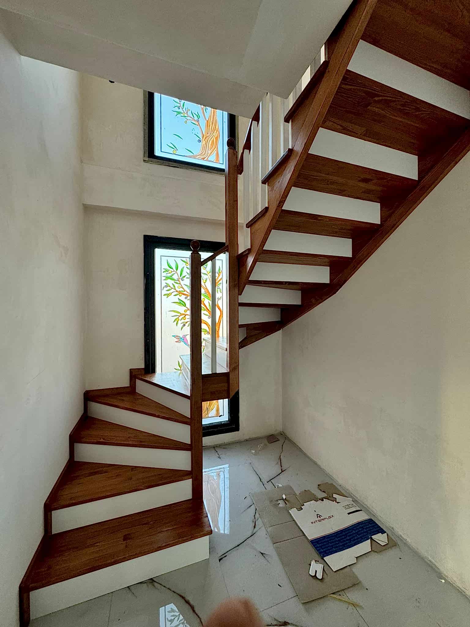 maltepe-ahsap-merdiven-modelleri