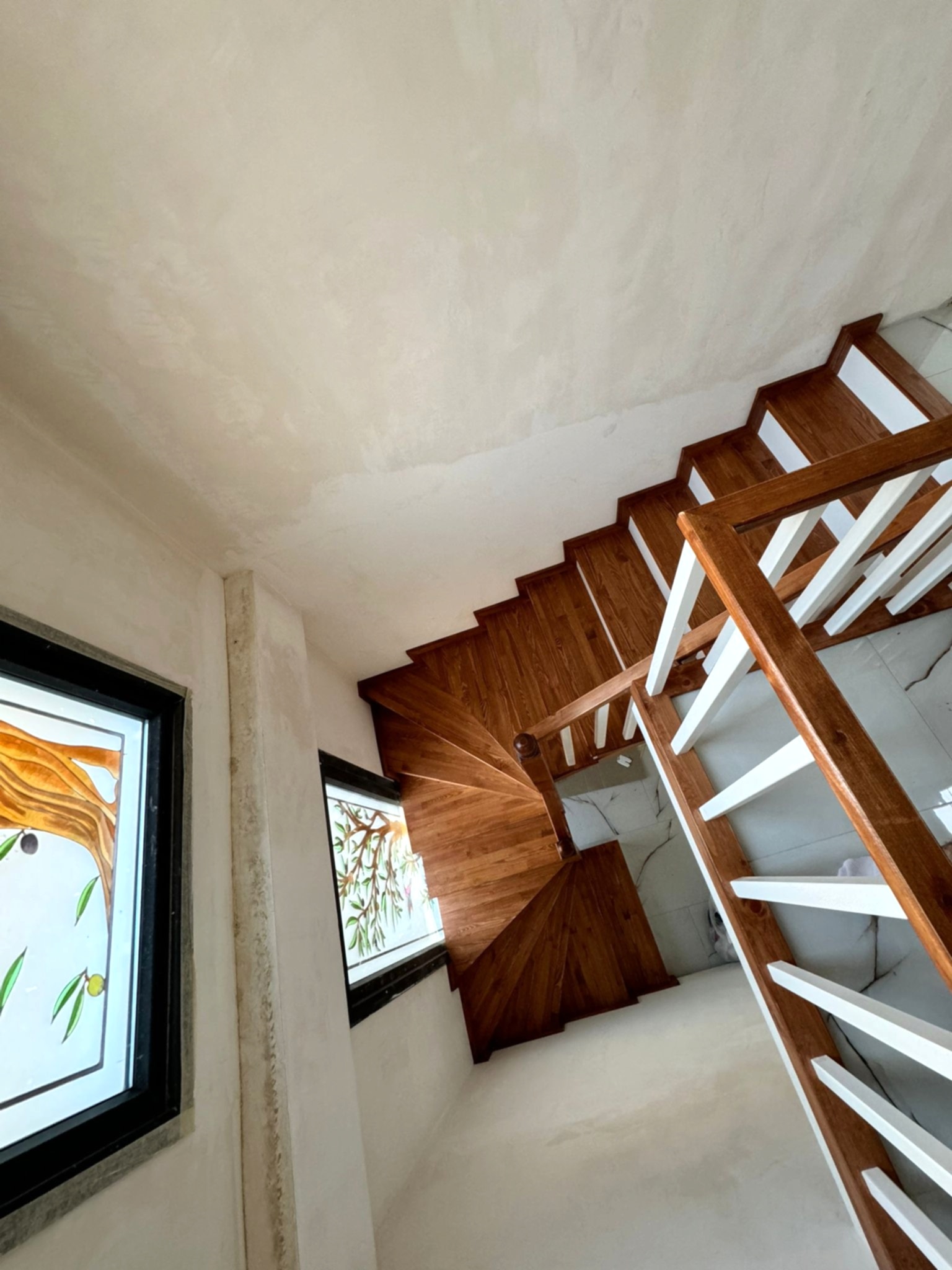 maltepe-ahsap-merdiven-modelleri