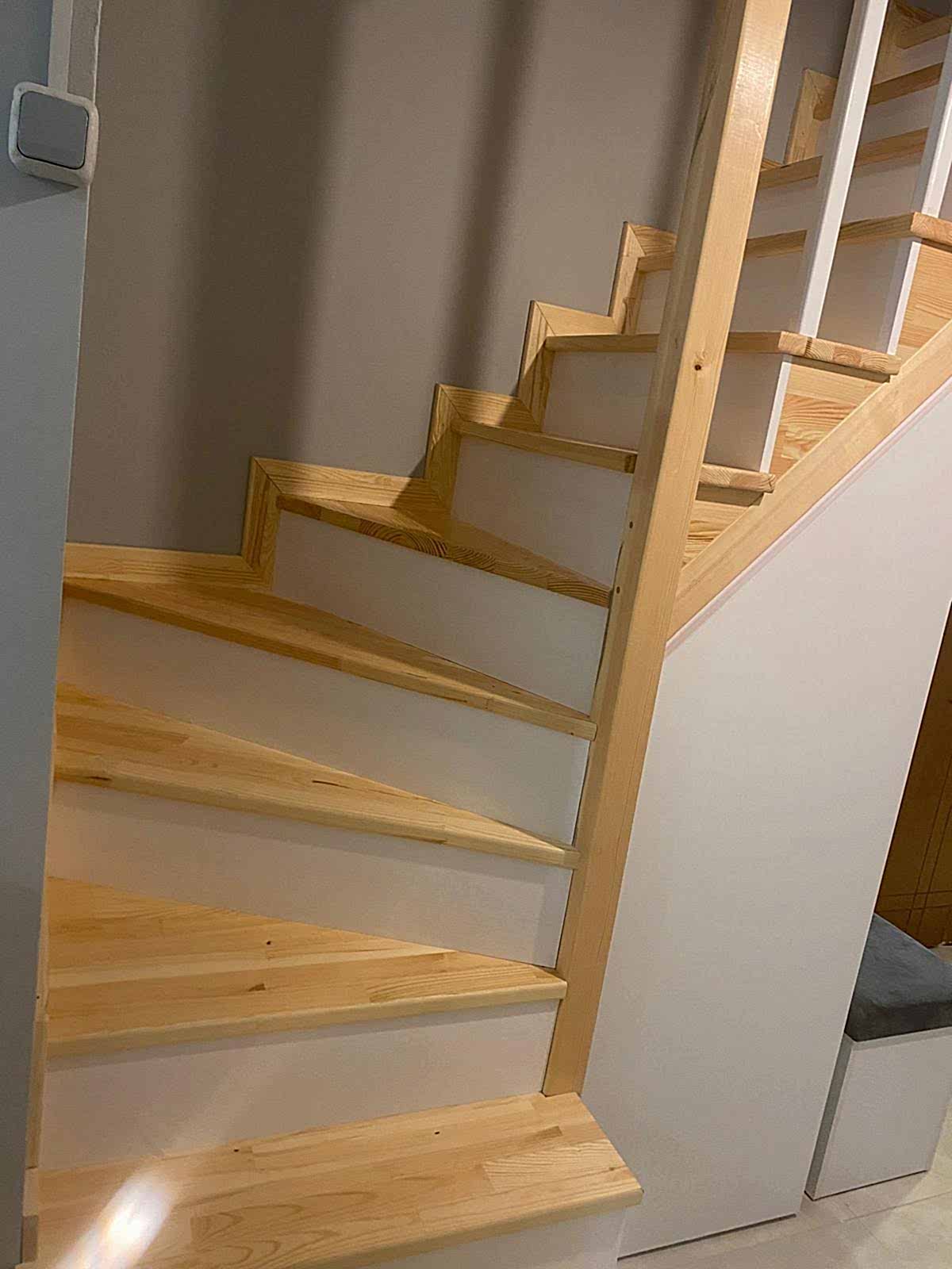 maltepe-ahsap-merdiven-modelleri