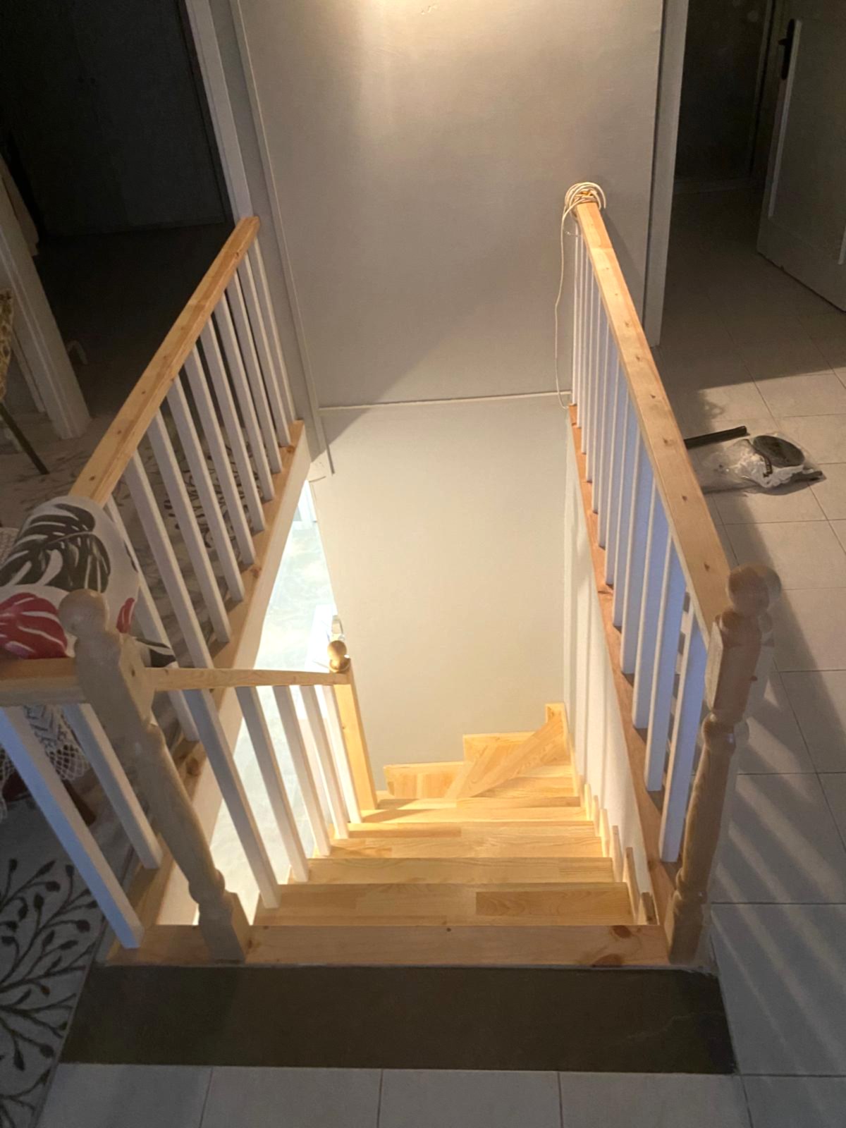 maltepe-ahsap-merdiven-modelleri