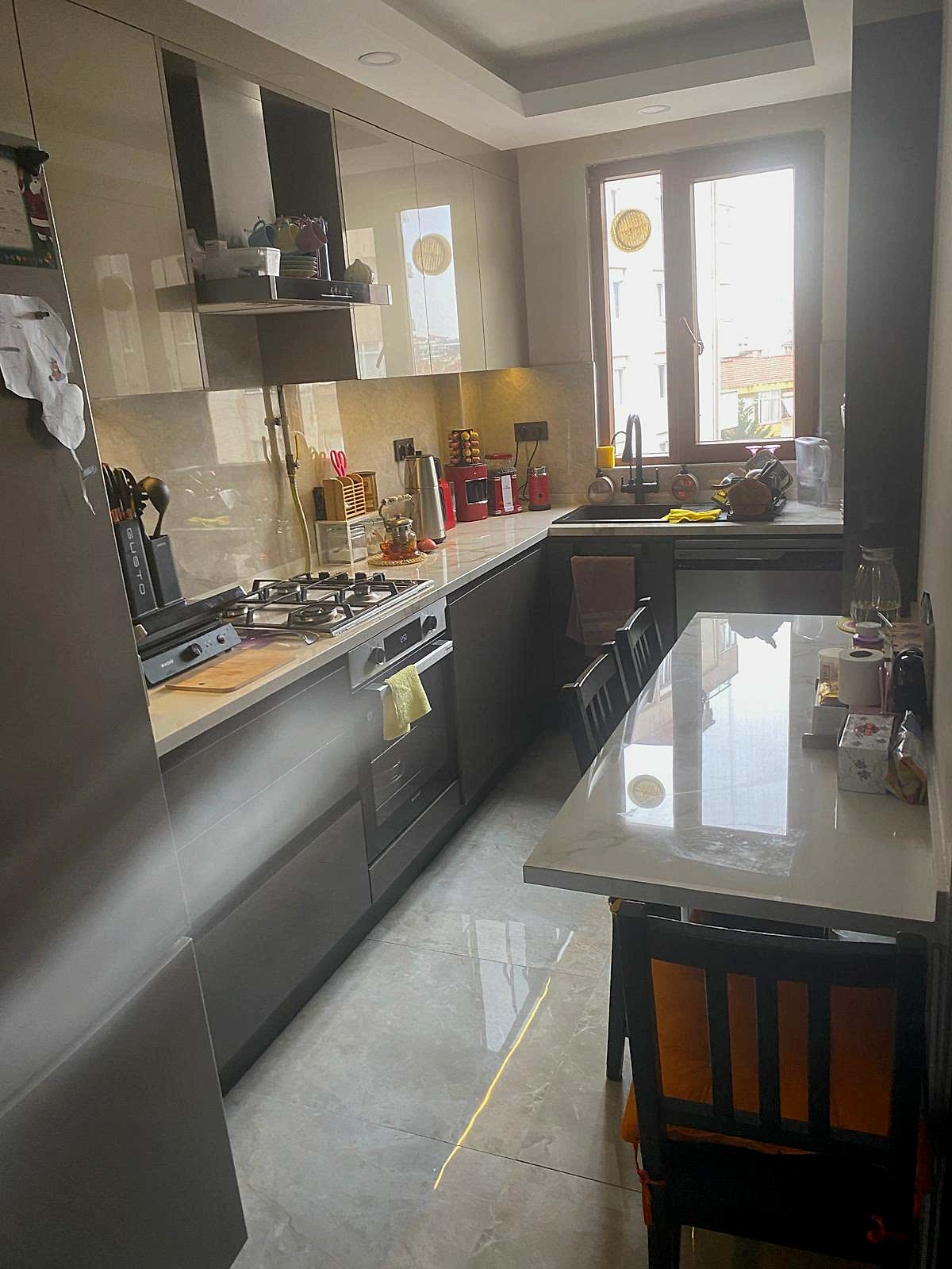 maltepe-akrilik-mutfak-dolabi