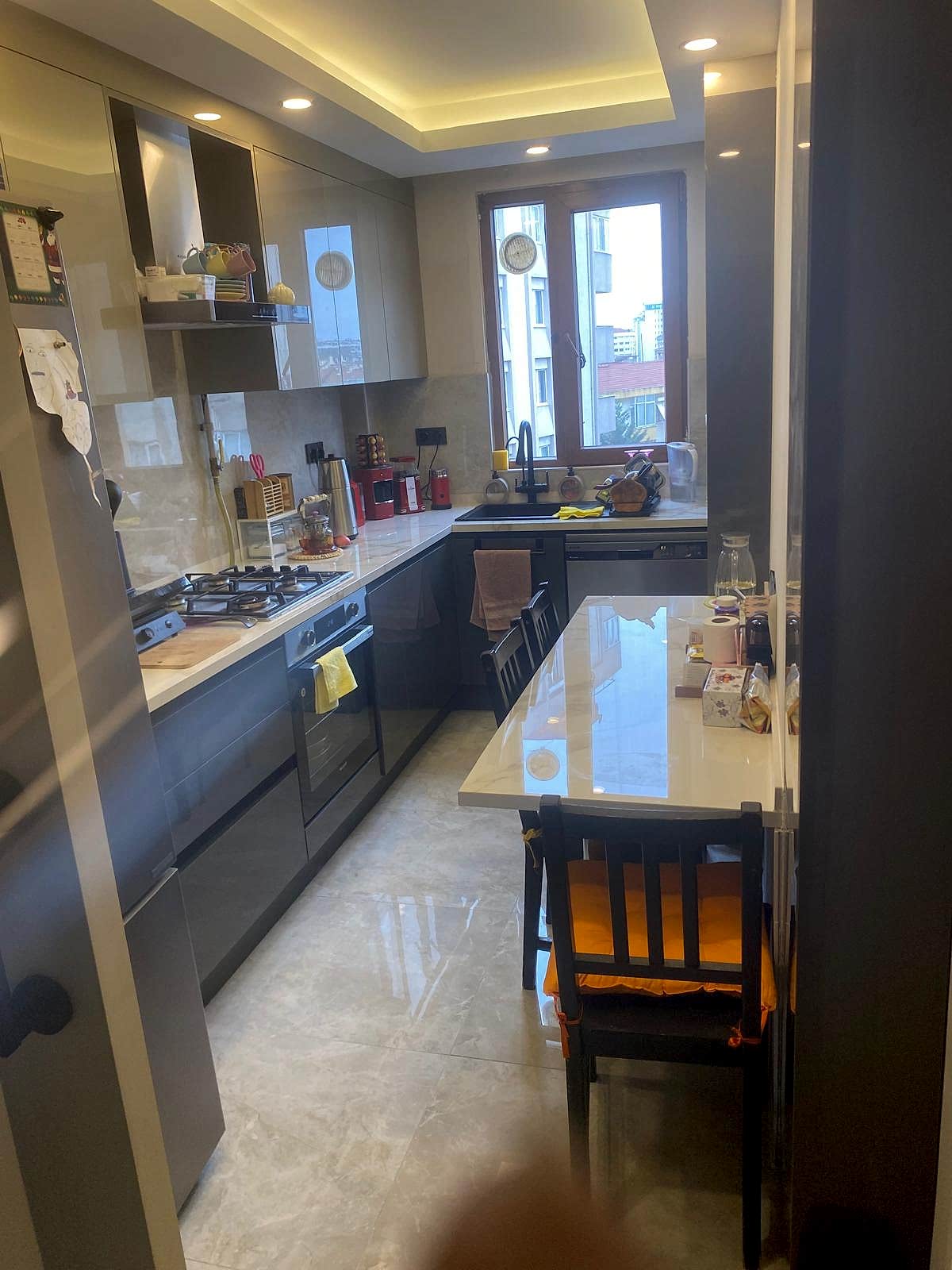 maltepe-akrilik-mutfak-dolabi